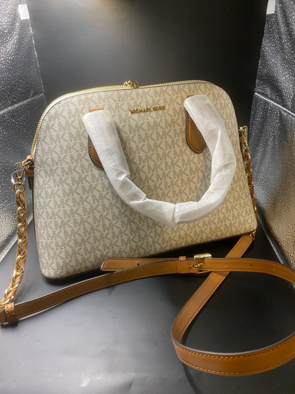 Michael Kors Beige/Tan Signature  Veronica M Dome Satchel NWT